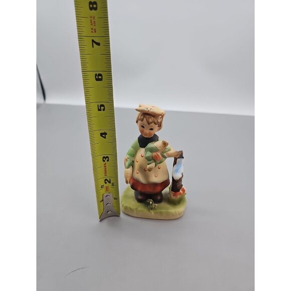 Vintage Arnart 5th Ave Hand Painted Figurine Girl With Corn Erich 18541 Signed - Picture 2 of 6